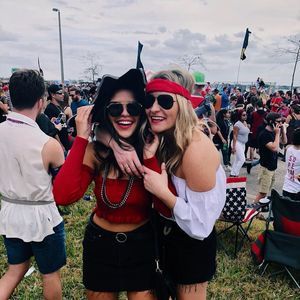 Meet your Posher, Carley